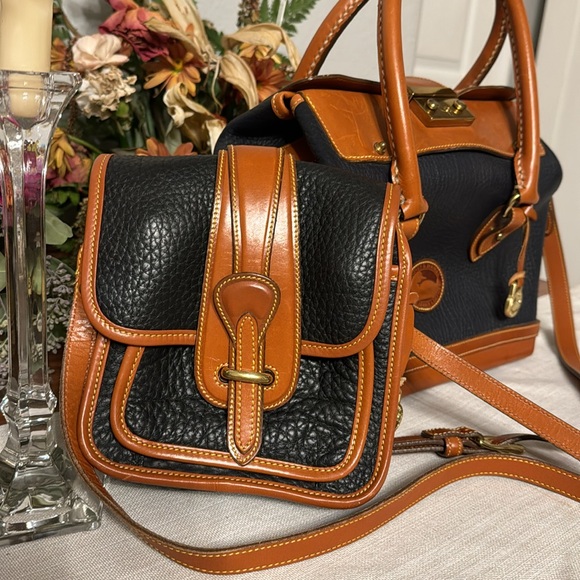 😍 Stunning Rare Vintage DB doctor bag and crossbody set 😍 - Picture 7 of 17